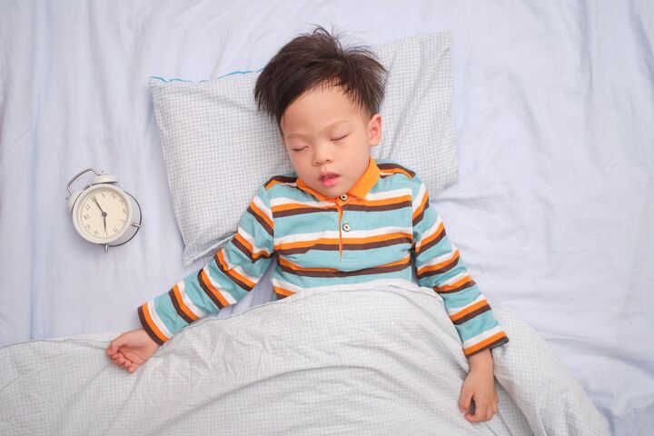 子どもの寝不足は脳の発達に影響する!?親が気を付けるべきポイント4つ