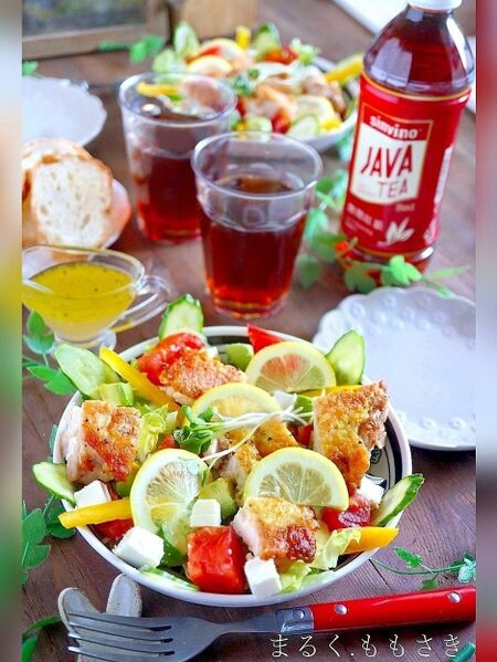 【自家製レモンドレッシング】サクッと焼いたチキンソテーのサラダ ×JAVATEA