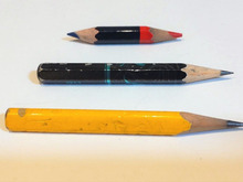 捨てないで！短くなった鉛筆を最後まで使い切る意外な方法とは？