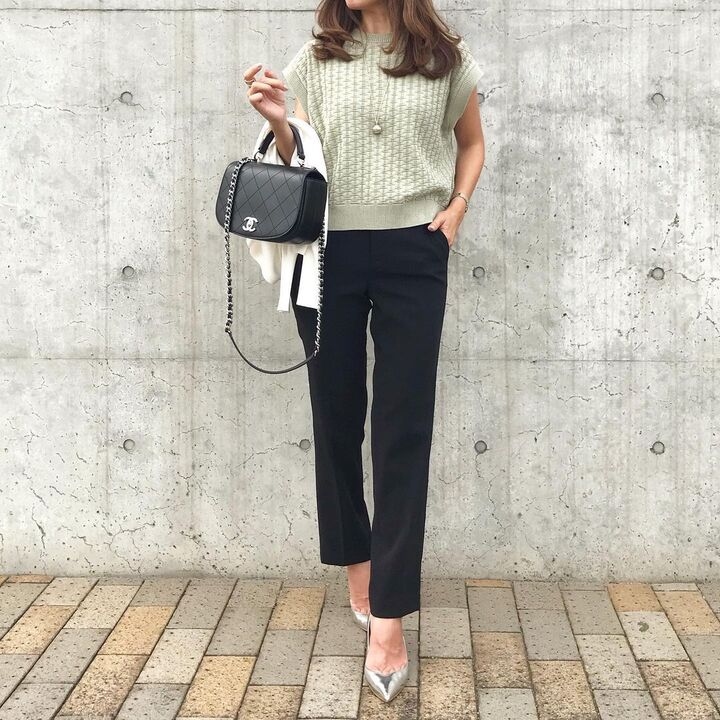 【ユニクロ】抜群にキレイ見え♪なのに履き心地ラクチンな新作・神パンツ!