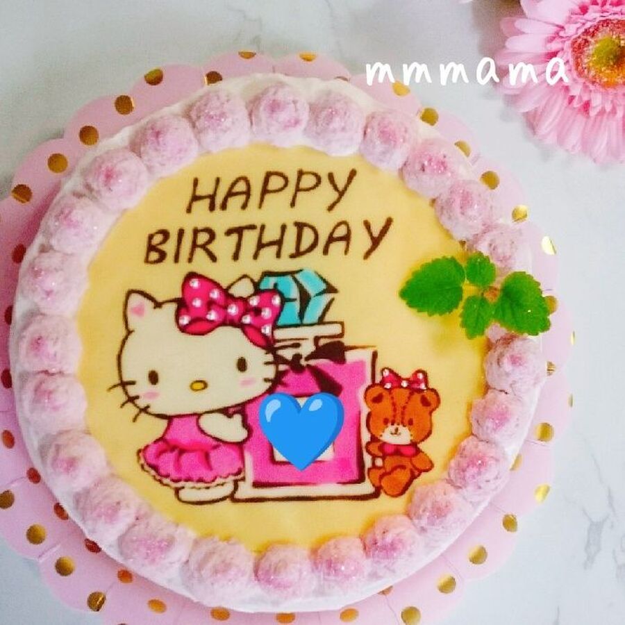 誕生日ケーキ キティちゃんのシフォンケーキ サンリオ 暮らしニスタ