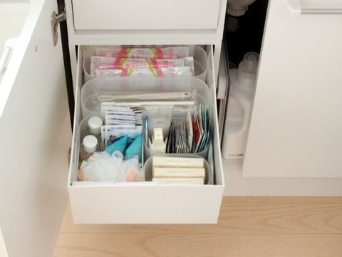 観音開きの洗面台は使いにくい 無印で洗面台下収納が使いやすくなるワザ 暮らしニスタ 観音開きの洗面台は使いにくい 無印で洗面台下収納が使いやすくなるワザ 暮らしニスタ