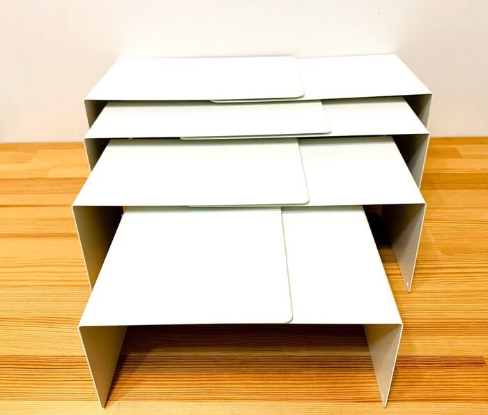 100均ブックエンドが優秀すぎ キッチンの収納力をアップさせる方法 暮らしニスタ 100均ブックエンドが優秀すぎ キッチンの収納力をアップさせる方法 暮らしニスタ