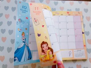 10月始まりダイソーのスケジュール帳 ディズニープリンセスに決めました 暮らしニスタ 10月始まりダイソーのスケジュール帳 ディズニープリンセスに決めました 暮らしニスタ