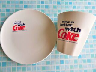 ダイソーのコカ コーラグッズが可愛い 暮らしニスタ ダイソーのコカ コーラグッズが可愛い 暮らしニスタ