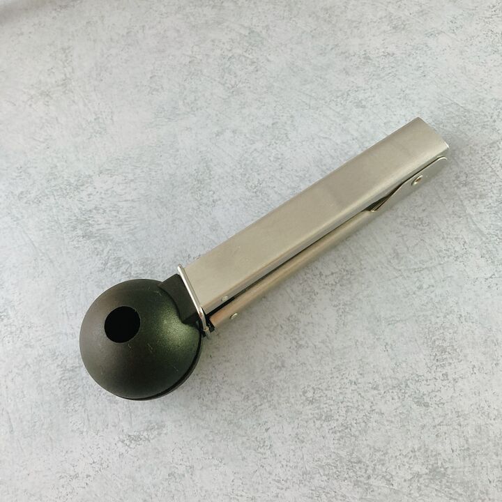 【ダイソー】謎の100均グッズが大活躍!?これからの季節に必要な理由とは