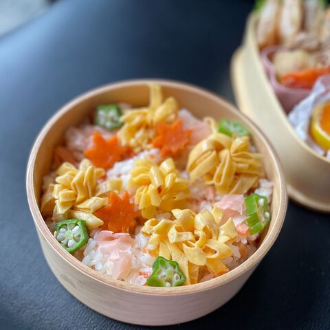 すし太郎 菊と紅葉でオトナ可愛い秋のちらし寿司弁当 暮らしニスタ すし太郎 菊と紅葉でオトナ可愛い秋のちらし寿司弁当 暮らしニスタ