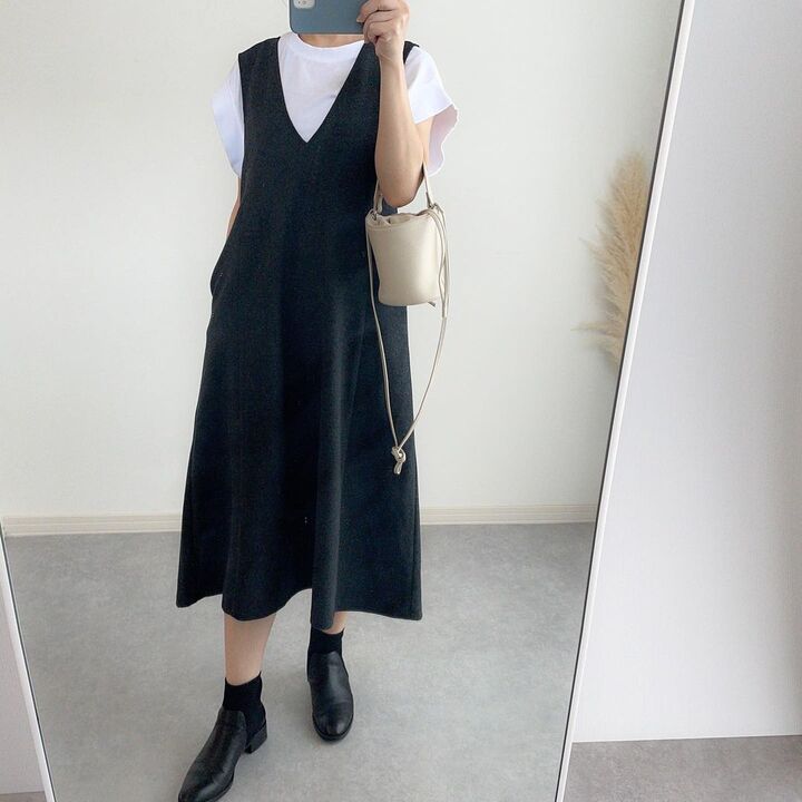 【ユニクロ】これは高見え!冬まで活躍の旬ワンピが2,990円♪