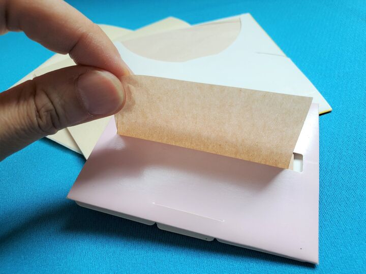 使っていない「あぶらとり紙」、捨てないで!家じゅうの小掃除に超使える♪