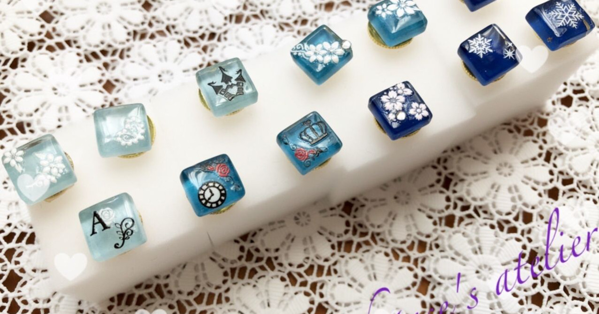 100均ネイルシールで画鋲をお洒落に 暮らしニスタ