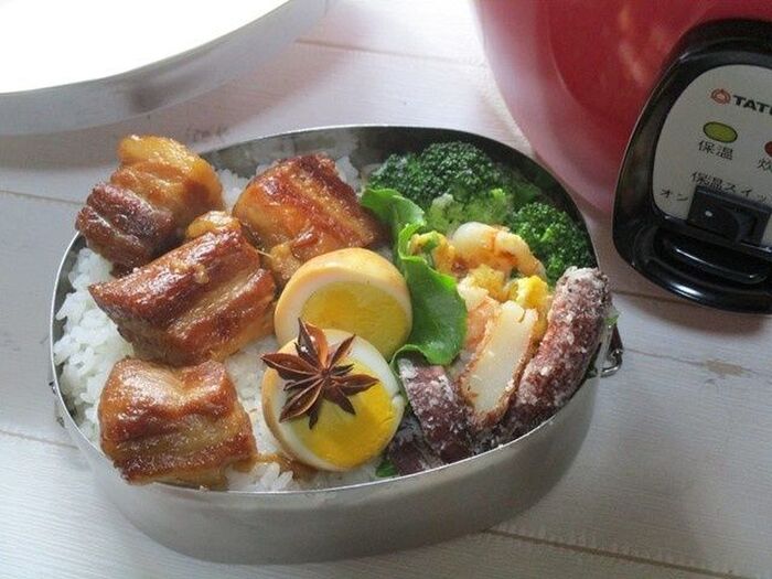 【世界を旅するお弁当：台湾】金運アップな！豚の角煮＆煮卵のっけ弁当～♪