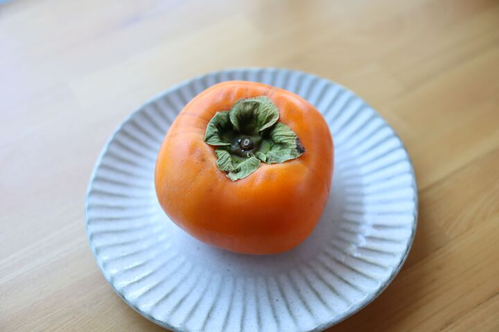 え！そんなのアリ⁉「柿」を超絶おいしく食べる驚きの方法とは？