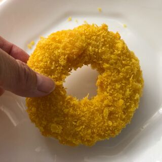 ちょっとした差し入れにも リング形が可愛い セブンの新感覚コロッケ 暮らしニスタ ちょっとした差し入れにも リング形が可愛い セブンの新感覚コロッケ 暮らしニスタ