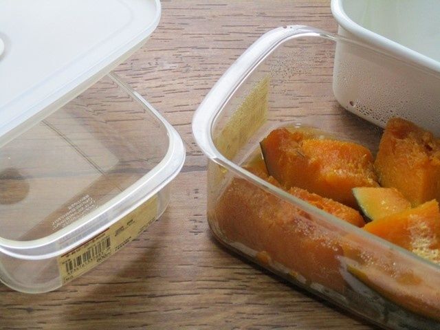 透明なので、中に入っている作り置き食材が迷子にならない