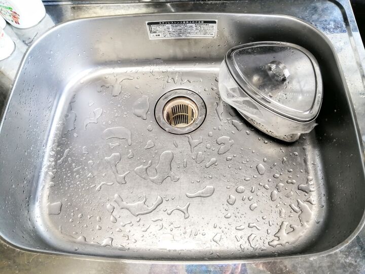 【ダイソー】もうドロドロの三角コーナーを洗う必要なし!!水仕事をラクチンに変える100均便利グッズ♪