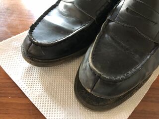 ダイソーで見つけた 靴底補修用ボンドと靴クリームがすごい 暮らしニスタ ダイソーで見つけた 靴底補修用ボンドと靴クリームがすごい 暮らしニスタ