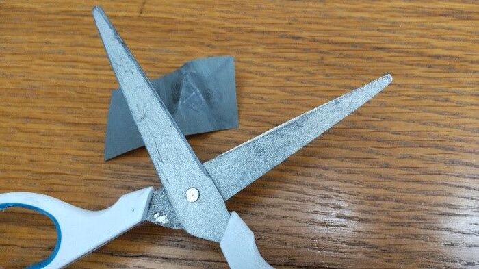 早くやればよかった ハサミの切れ味が身近なものでカンタン復活 最強ワザも 暮らしニスタ 早くやればよかった ハサミの切れ味が身近なものでカンタン復活 最強ワザも 暮らしニスタ