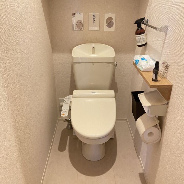 100均・無印・空き箱が大活躍!狭いトイレでもスッキリ快適♪安心も叶うトイレ収納のコツ