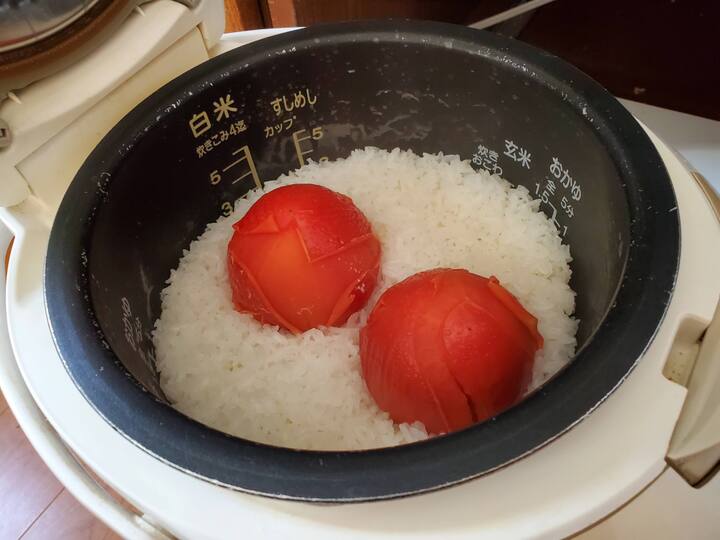 野菜まるごとドーン!の炊き込みご飯。レシピを一切見ずに作るコツを発見♪