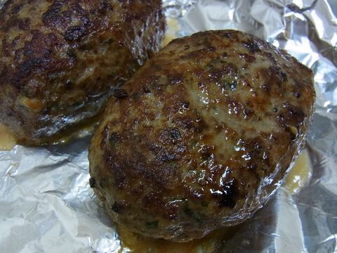 焼きの仕上げはオーブンで これで生焼けの心配なしです V トマト醤油ソースのハンバーグ 暮らしニスタ 焼きの仕上げはオーブンで これで生焼けの心配なしです V トマト醤油ソースのハンバーグ 暮らしニスタ