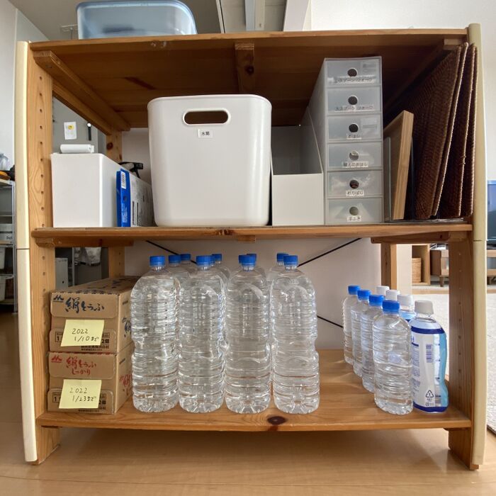 防災備蓄やコロナ対策にも 重くて場所をとる 水 は 分けて収納 ですっきり解決 暮らしニスタ 防災備蓄やコロナ対策にも 重くて場所をとる 水 は 分けて収納 ですっきり解決 暮らしニスタ