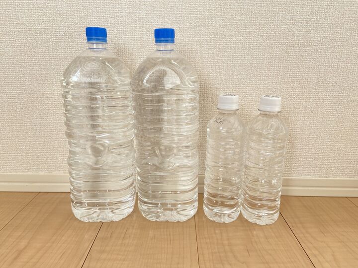 防災備蓄やコロナ対策にも!重くて場所をとる「水」は“分けて収納”ですっきり解決!