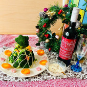 クリスマスツリーサラダ！ソースも絶品🎶