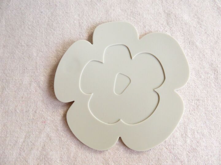 【セリア】北欧風の「お花」、インテリアじゃないの!?想像以上に便利で、もう手放せない!