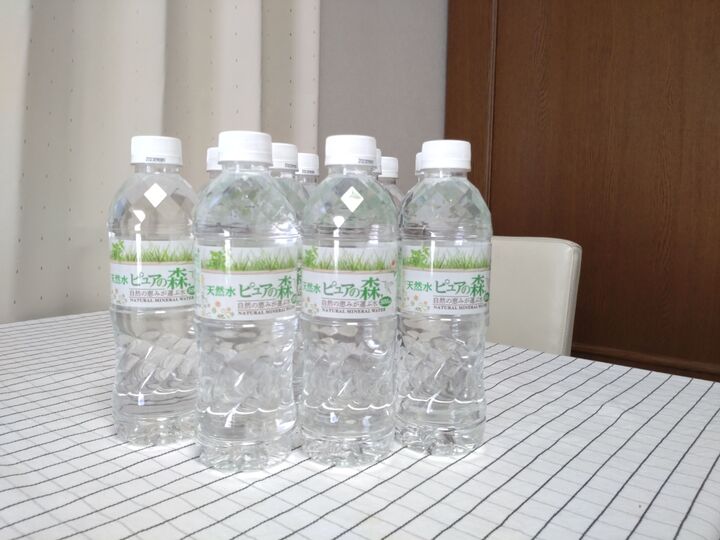 ズボラ主婦が考案した「発注カード」の使い方って?水&食品ストックのラクチン収納法♪【無印良品活用】