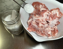 これでおいしさ長持ち！超手軽にできる肉の冷凍・解凍術５選