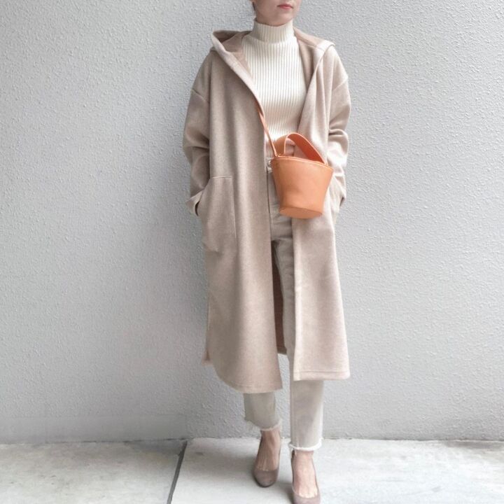 【GU】トレンドのガウンコートが1,990円!?値下げ中の今が買い!