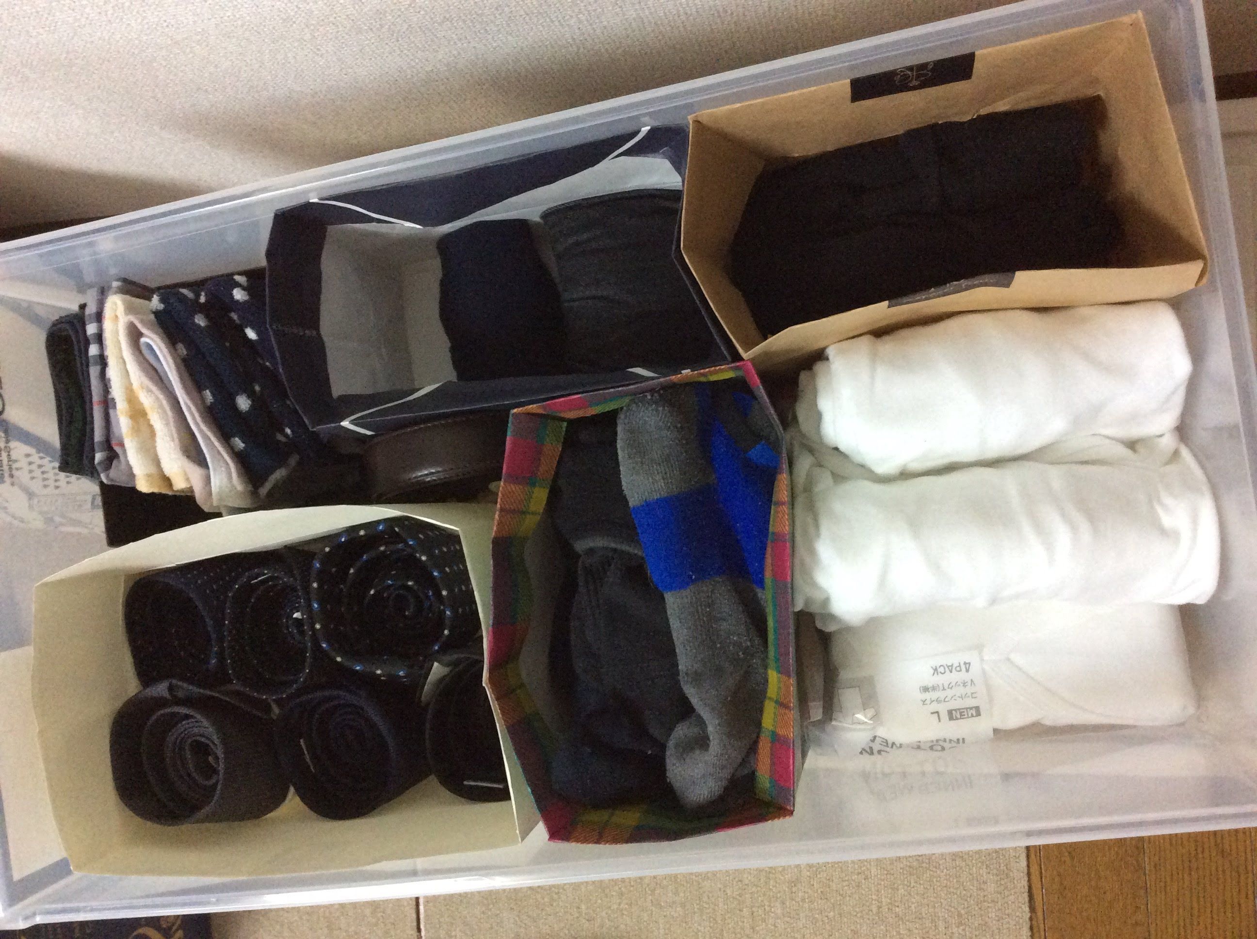 0円収納 でスッキリ解決 バラバラになりがちな靴下や小物はこう整理します 暮らしニスタ