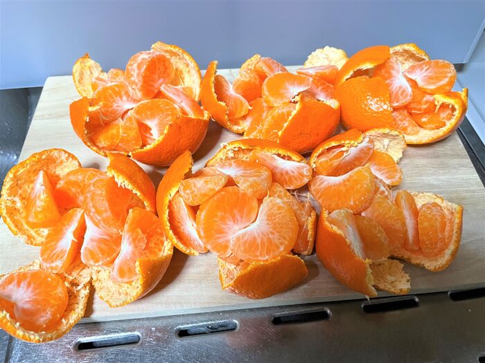 余ったみかんをそのまま食べるのに飽きたら 簡単リメイクで消費量アップ 暮らしニスタ 余ったみかんをそのまま食べるのに飽きたら 簡単リメイクで消費量アップ 暮らしニスタ