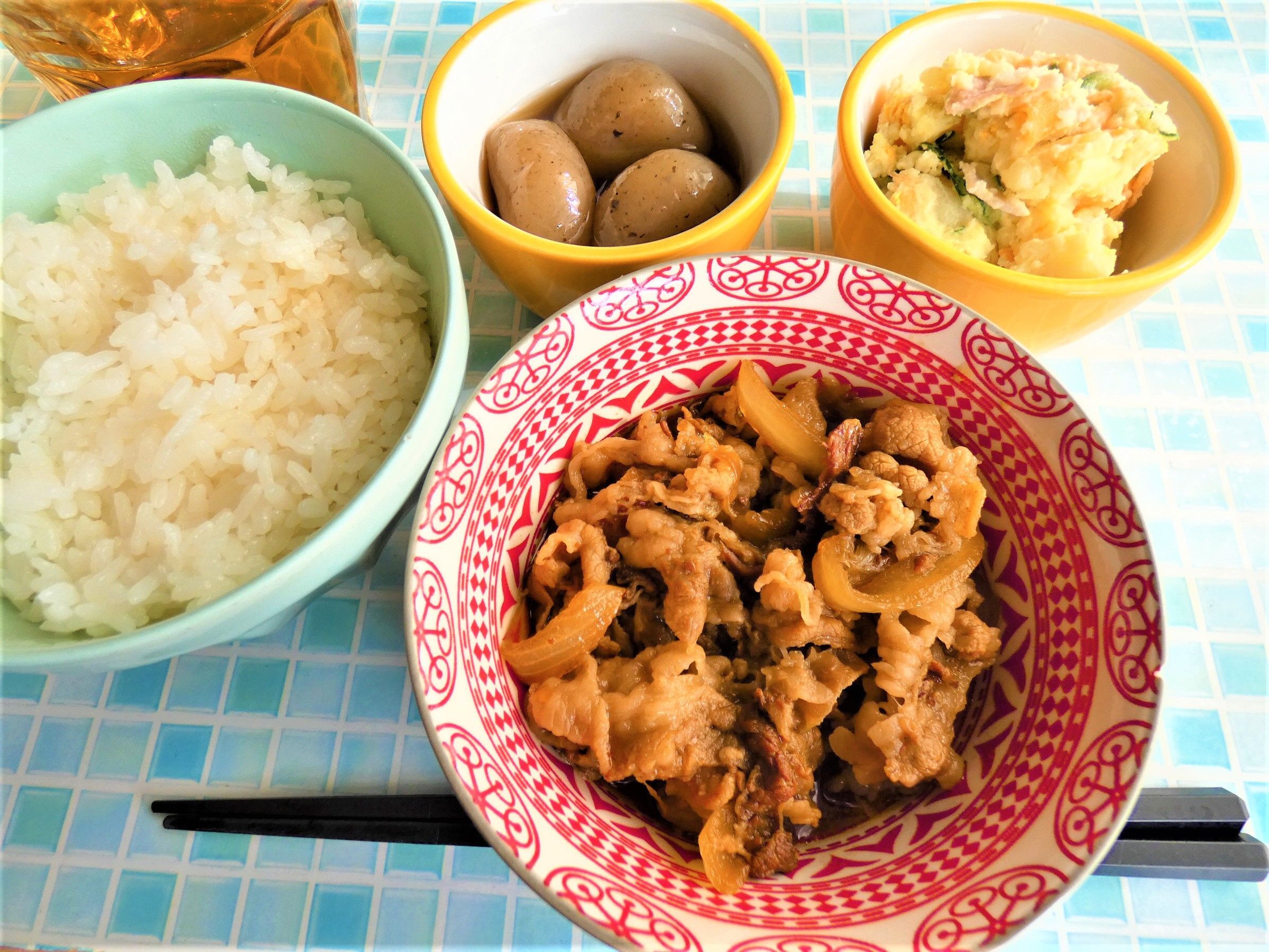 500 どんぶり、524コーヒーカップ、532カレーさ皿495合わせてです。