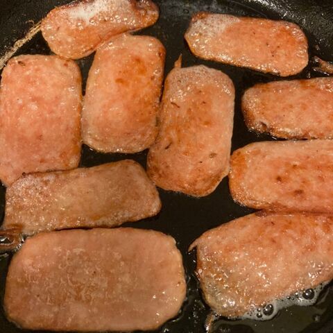 見た目は悪いけどスパムは紙の様に薄く切ってカリカリに焼くのが好き 暮らしニスタ 見た目は悪いけどスパムは紙の様に薄く切ってカリカリに焼くのが好き 暮らしニスタ