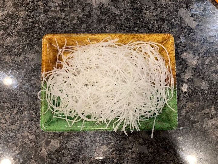 余った刺身のツマ、捨てるのはもったいない!こうすればムダなし活用術♪