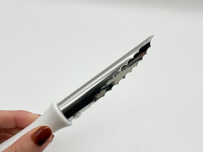 ダイソー 謎のナイフ ただものじゃありません 実は超便利なとある食材 専用品 でした 暮らしニスタ ダイソー 謎のナイフ ただものじゃありません 実は超便利なとある食材 専用品 でした 暮らしニスタ