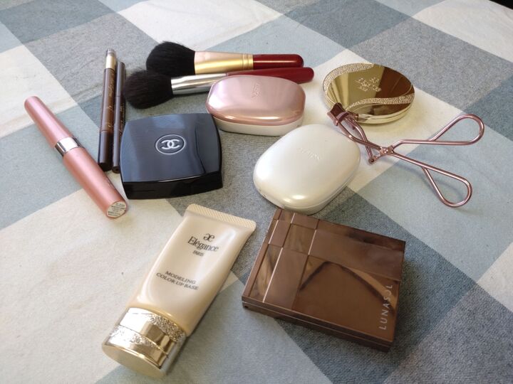 コスメのゴチャゴチャ卒業!無印アイテム4つで作る“超使える”収納ボックス