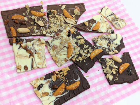 試してみた バレンタインに 簡単オシャレなチョコレートバーク 暮らしニスタ 試してみた バレンタインに 簡単オシャレなチョコレートバーク 暮らしニスタ