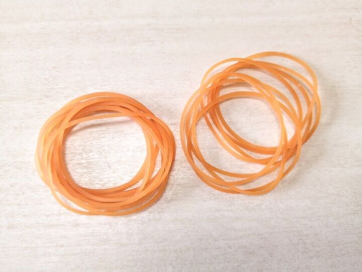 「輪ゴム」が1つずつスッと取れる♪家にある物でパパッと作れるカンタン収納アイデア