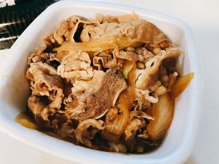 今すぐ使える!吉野家「牛丼」の裏ワザ・お得な注文方法