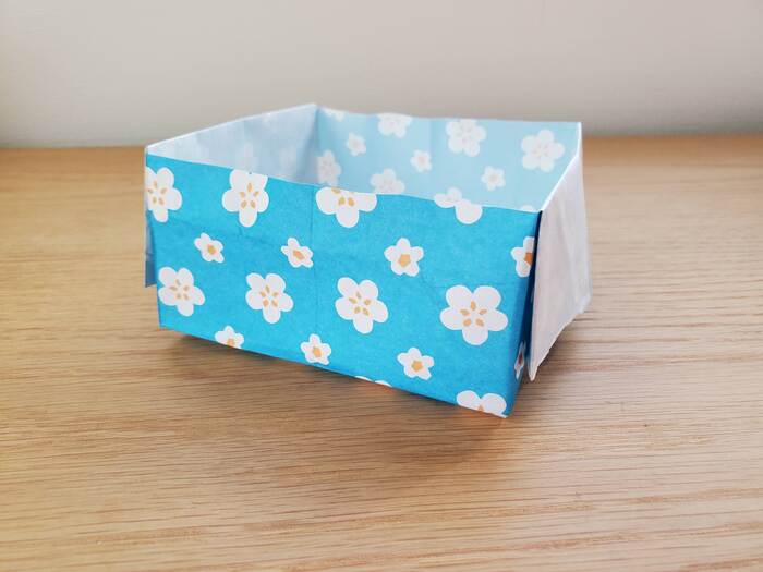 チラシや包装紙 捨てる前にこう使う 片付けや収納に意外にも大活躍 暮らしニスタ チラシや包装紙 捨てる前にこう使う 片付けや収納に意外にも大活躍 暮らしニスタ