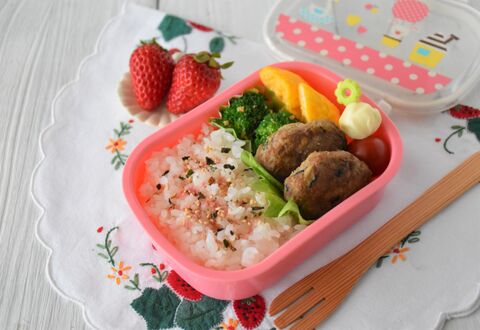 保存版 子供用お弁当の詰め方とおすすめおかずをご紹介 ちょっとのコツで食べやすさも見栄えもアップ 暮らしニスタ 保存版 子供用お弁当の詰め方とおすすめおかずをご紹介 ちょっとのコツで食べやすさも見栄えもアップ 暮らしニスタ
