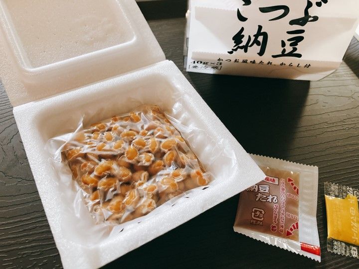 SNSで話題の納豆フィルムはがし試してみた!わが家流と比べてどっちがラク?