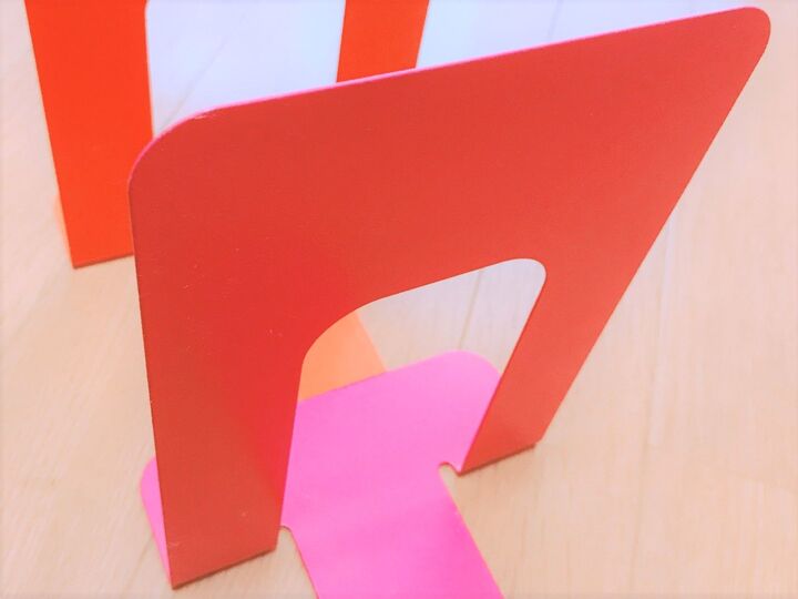 本棚だけじゃない!100均ブックスタンドの意外な活用術♪