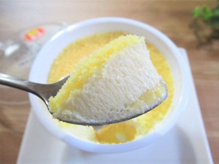 【ファミマ】100万個売れた伝説のスイーツが復活!ふわとろ新食感にハマる人続出~