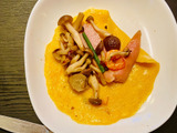 和風キノコと魚肉ソーセージのガレット風