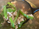 バターが決め手の豚ピーうどん♪