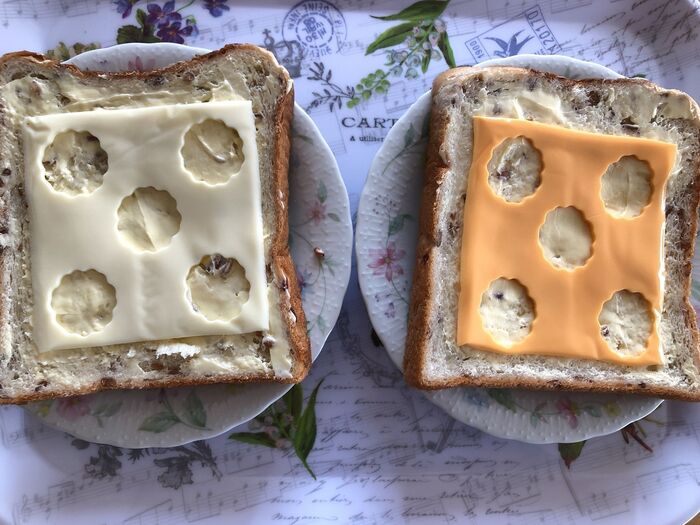 チーズを載せます