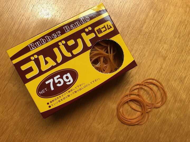 まさか「輪ゴム」がこんなに使えるとは!?家事をラクにする便利グッズとして大活躍♡